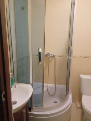 Мини-отель Мотель Карман Киев Двухместный номер с 2 отдельными кроватями-4